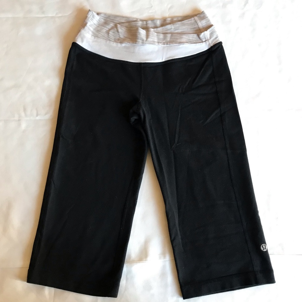Lululemon crop leggings pants Size 4